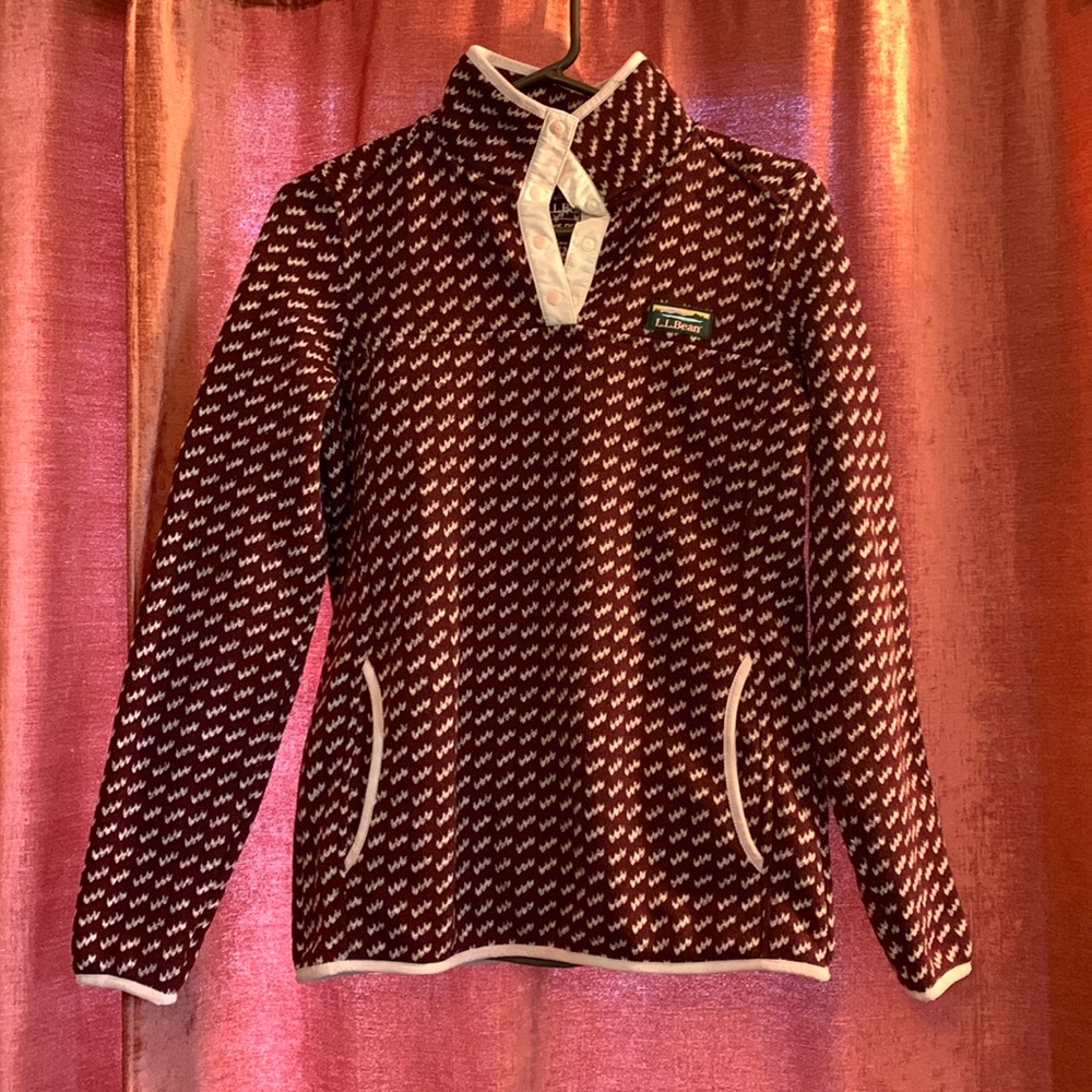 L.L. Bean Women’s Fleece Sweater 1/4 Snap Size Small Burgundy & White Like New